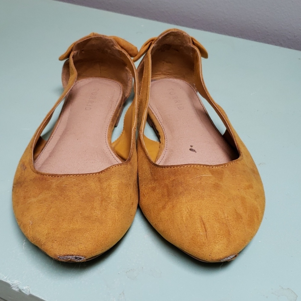 Mustard shoes